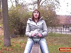 Dos mujeres de la te ...