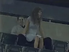 Nena de pelo rizado  ...