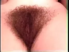 La morena tiene sexo ...