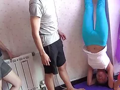 Nena rusa se folla a ...